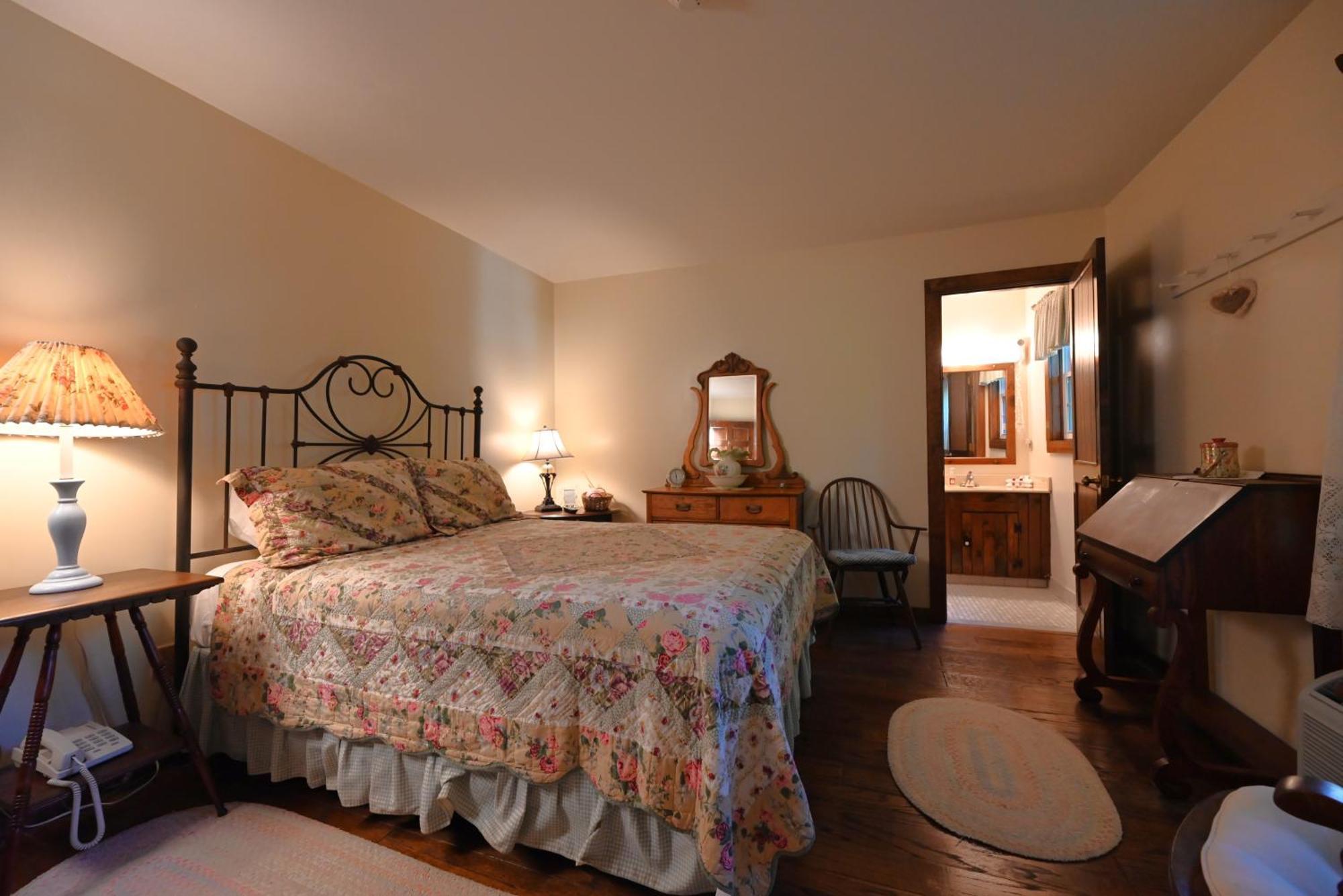 La Perla Restaurant & Country Inn Averill Park Экстерьер фото