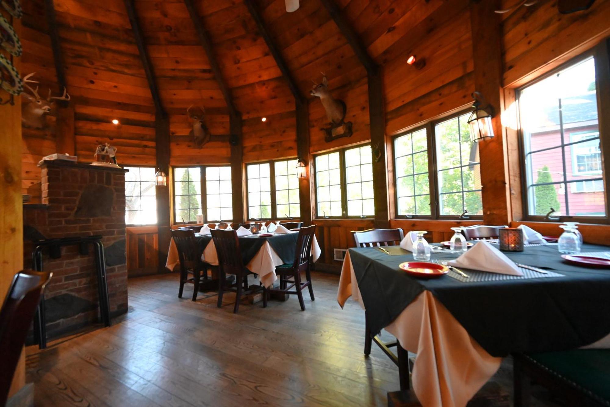 La Perla Restaurant & Country Inn Averill Park Экстерьер фото