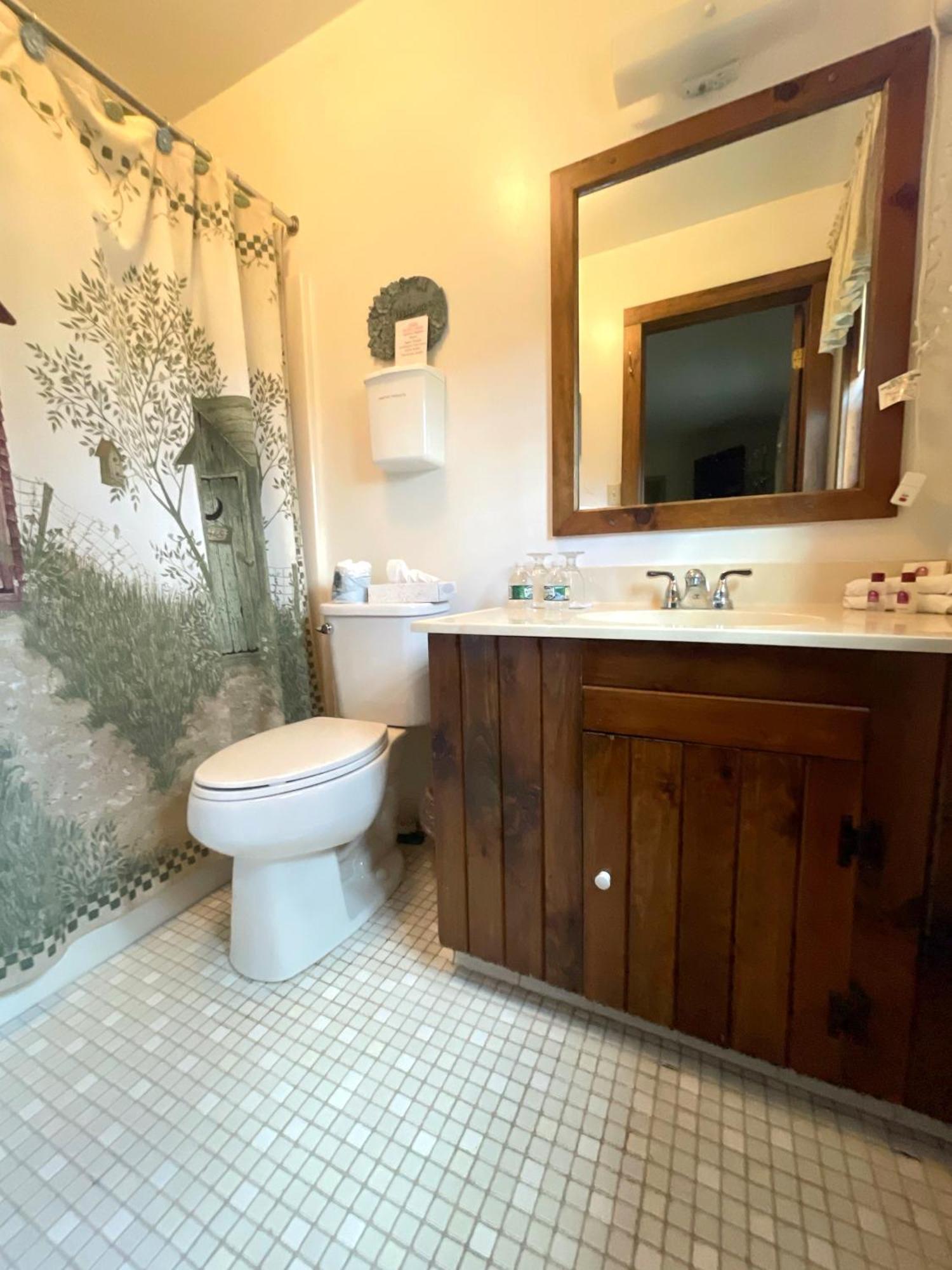 La Perla Restaurant & Country Inn Averill Park Экстерьер фото