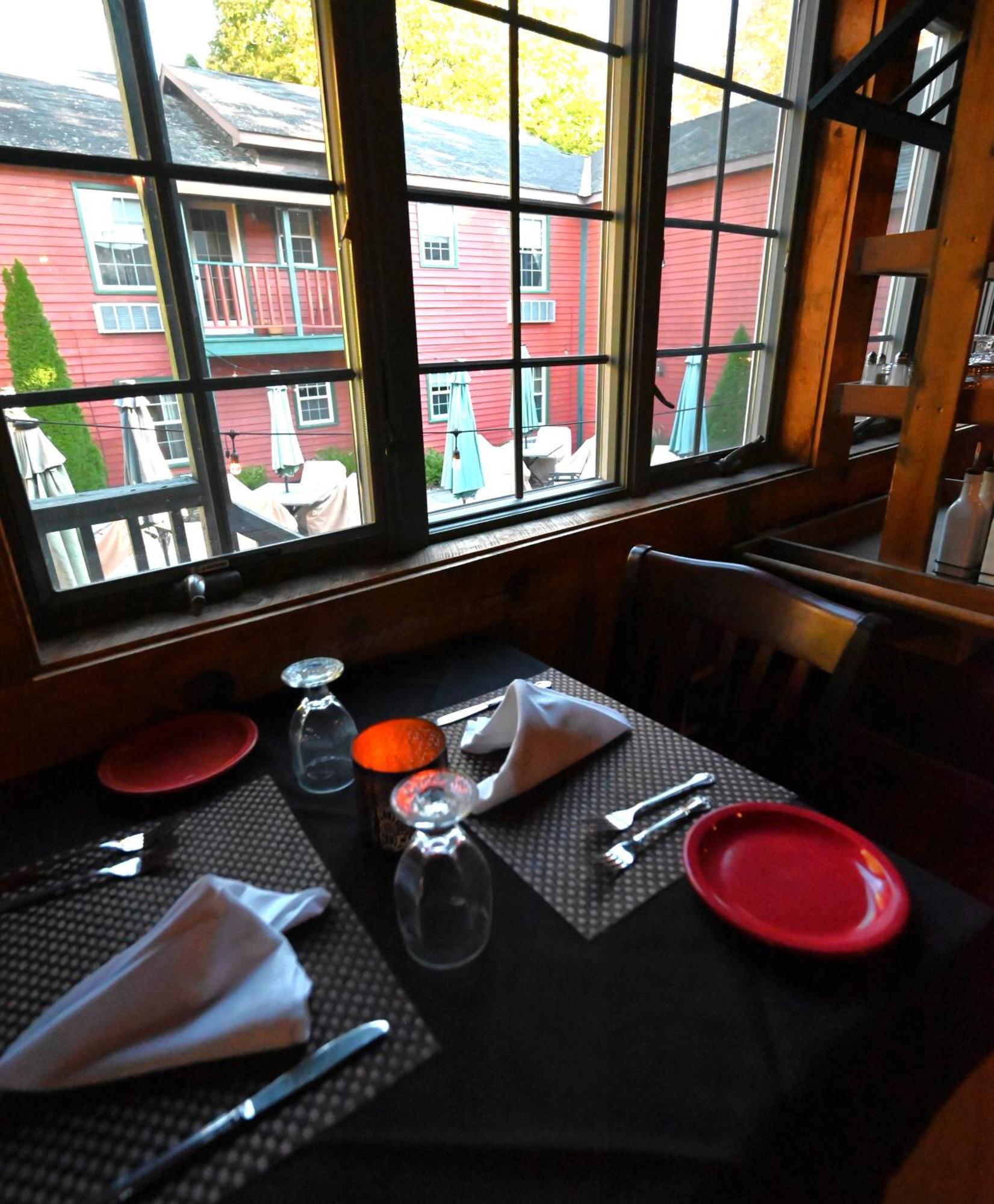 La Perla Restaurant & Country Inn Averill Park Экстерьер фото