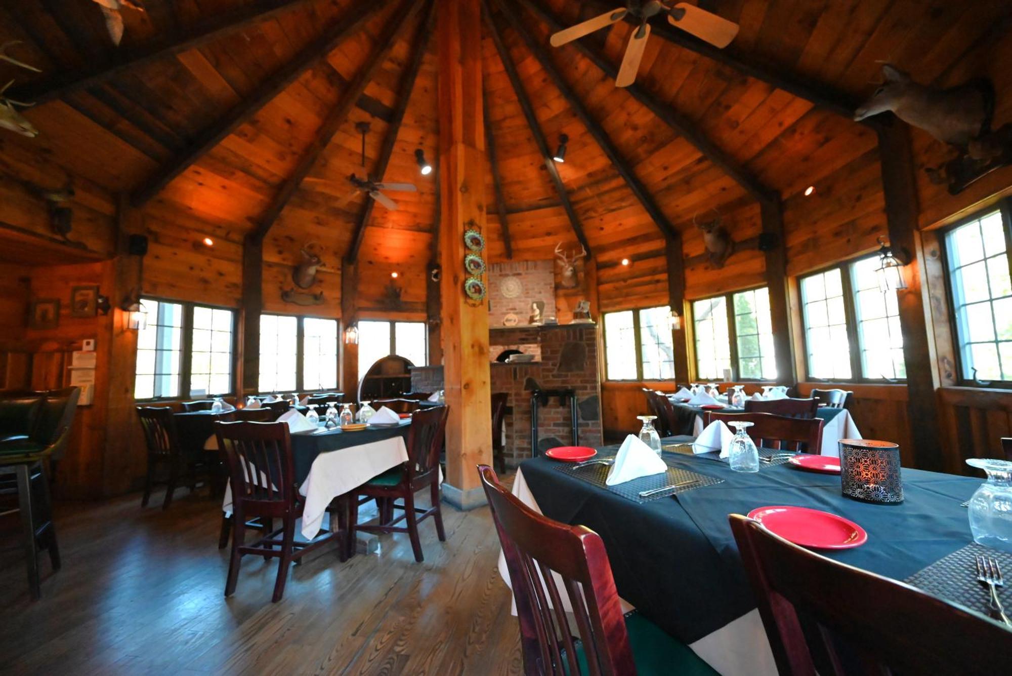 La Perla Restaurant & Country Inn Averill Park Экстерьер фото